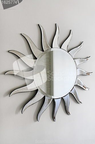 Image of Mirror sun