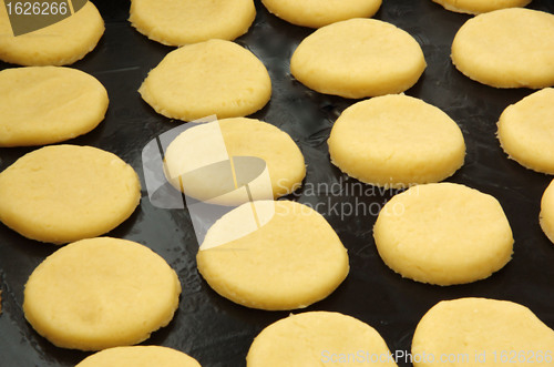 Image of cookies during a batch