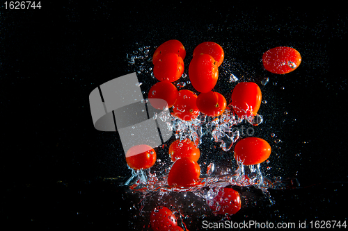 Image of tomatoe splash