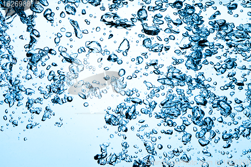 Image of bubbles in water