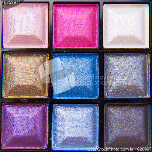 Image of colorful eyeshadows