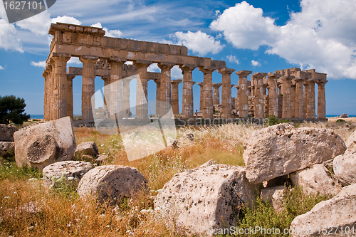 Image of Greek temple in Selinunte