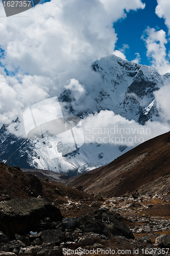 Image of Trekking in Himalaya: rocks and mountains 