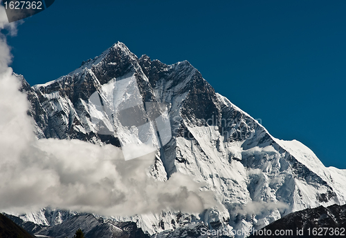 Image of Lhotse and Lhotse shar summits