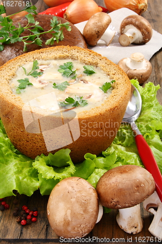 Image of Potato soup with mushrooms.