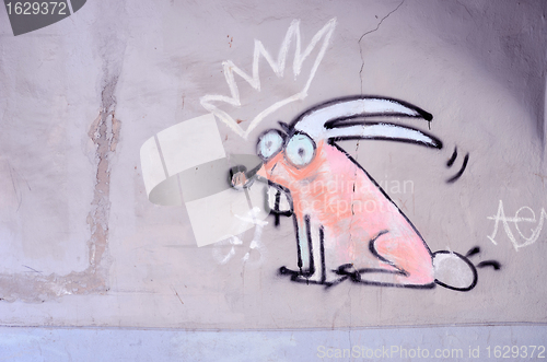 Image of Crowned bunny with big teeth. Graffitti. 