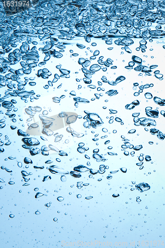 Image of bubbles in water