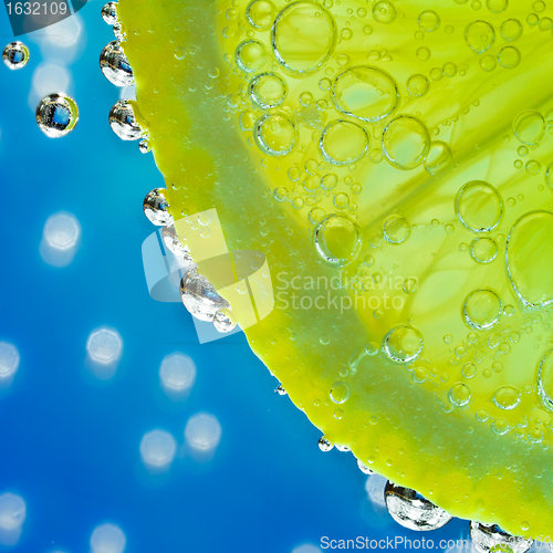 Image of lime with bubbles