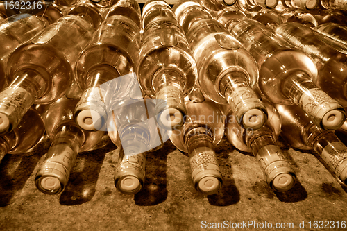 Image of wine bottles