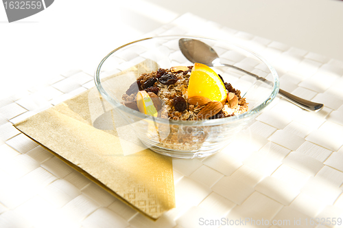 Image of Muesli with orange