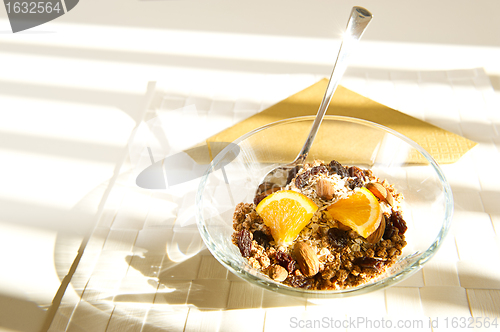 Image of Sunlight hits a bowl of muesli