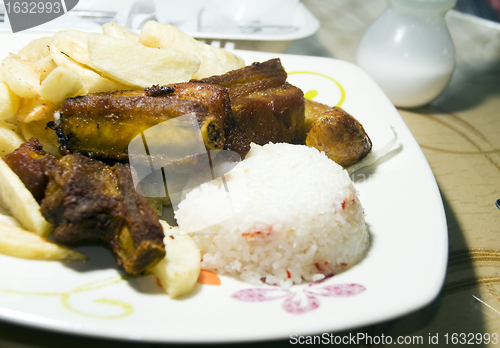 Image of pork chops spare ribs plato del dia La Candelaria Bogota Colombi
