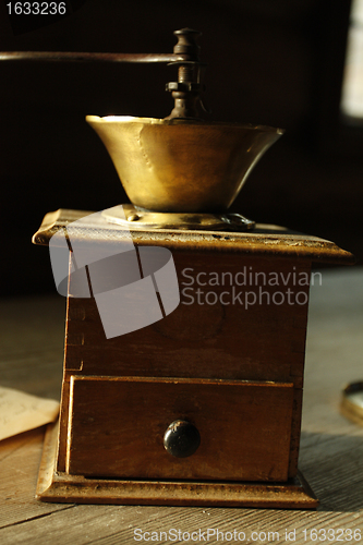Image of Old Coffee Grainer