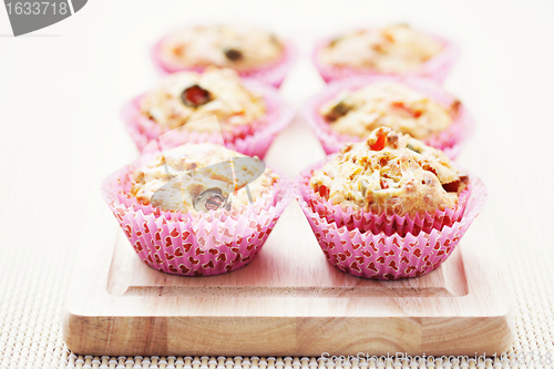 Image of muffins with green olives