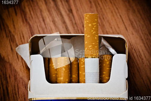 Image of pack of cigarettes