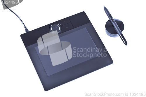 Image of drawing tablet with pen