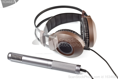 Image of headphones and vocal microphone