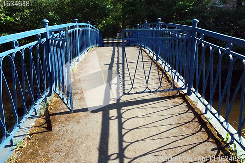 Image of Gate on the Narrow Bridge