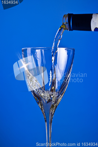 Image of pouring wine into glass