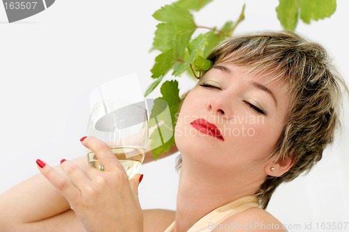 Image of Glass of wine
