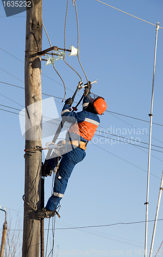 Image of Electric eliminates an accident on the pole