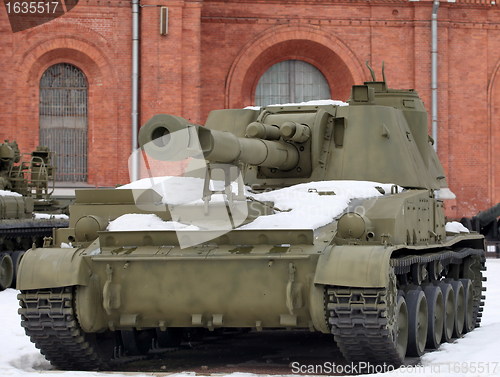 Image of self-propelled cannon 