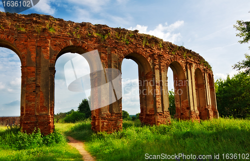 Image of ruins of old palace