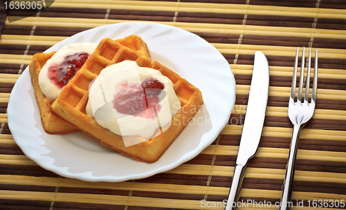 Image of breakfast with waffles