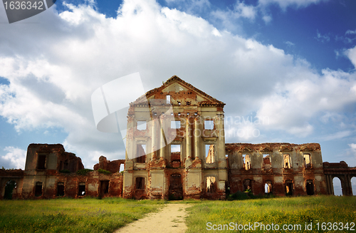 Image of ruins of old palace