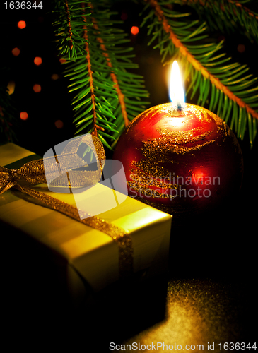 Image of candle and gift box