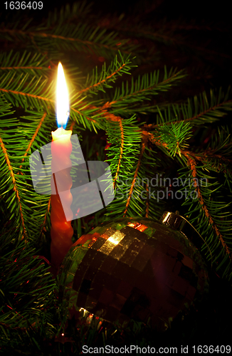 Image of candle and decoration ball