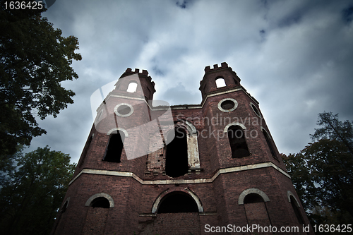 Image of ruins of old castle