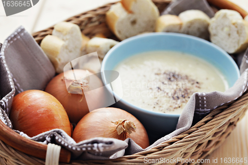 Image of onion cream