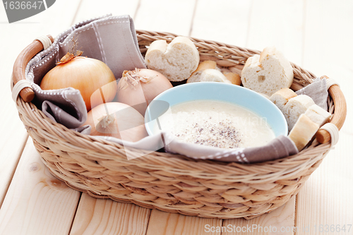 Image of onion cream