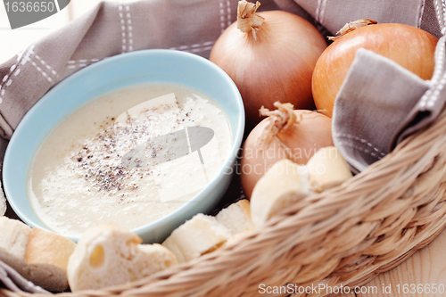 Image of onion cream