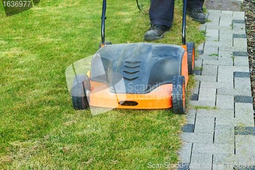 Image of Using a scarifier