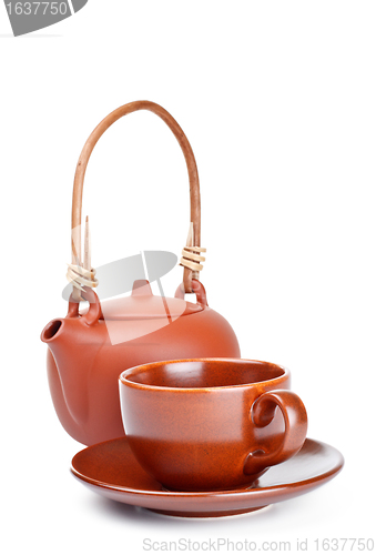 Image of clay kettle and cup