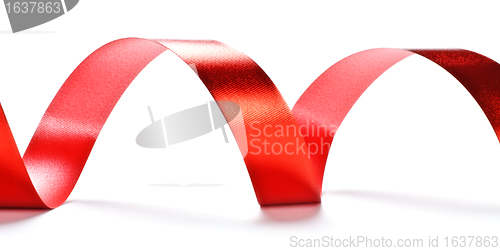 Image of red ribbon serpentine