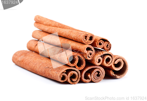Image of cinnamon sticks