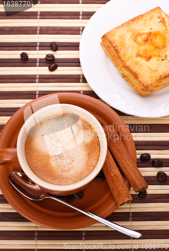 Image of Coffee Cup an Pie