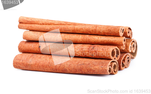 Image of cinnamon sticks