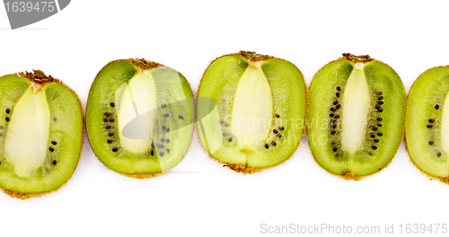 Image of kiwi halves laying in row