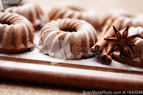Image of small cake 