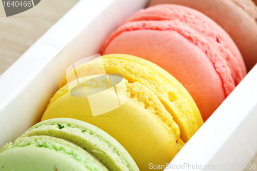 Image of macaroons in box