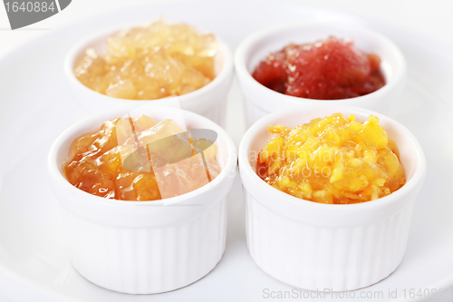 Image of yellow fruits jam