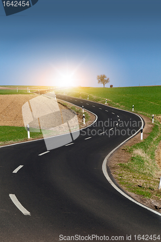 Image of Winding road