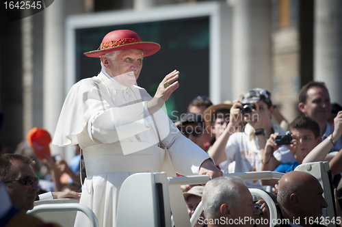 Image of Pope Benedict XVI blessing