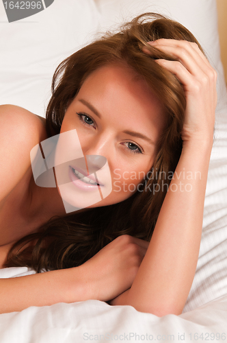 Image of Brunette
