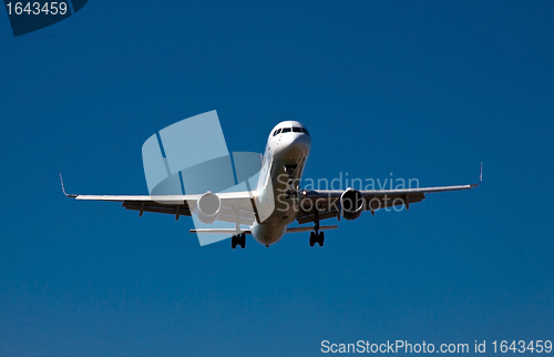Image of landing airplane