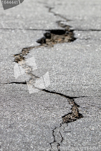 Image of crack in the street